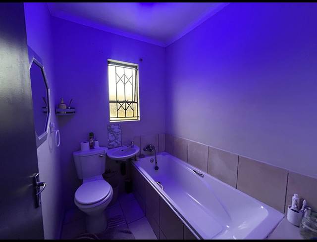 2 BEDROOM HOUSE FOR SALE IN VANDERBIJLPARK CE 4